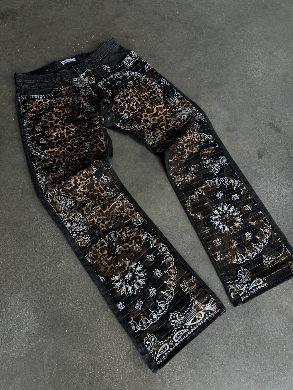 1/1 Black Leopard Jeans