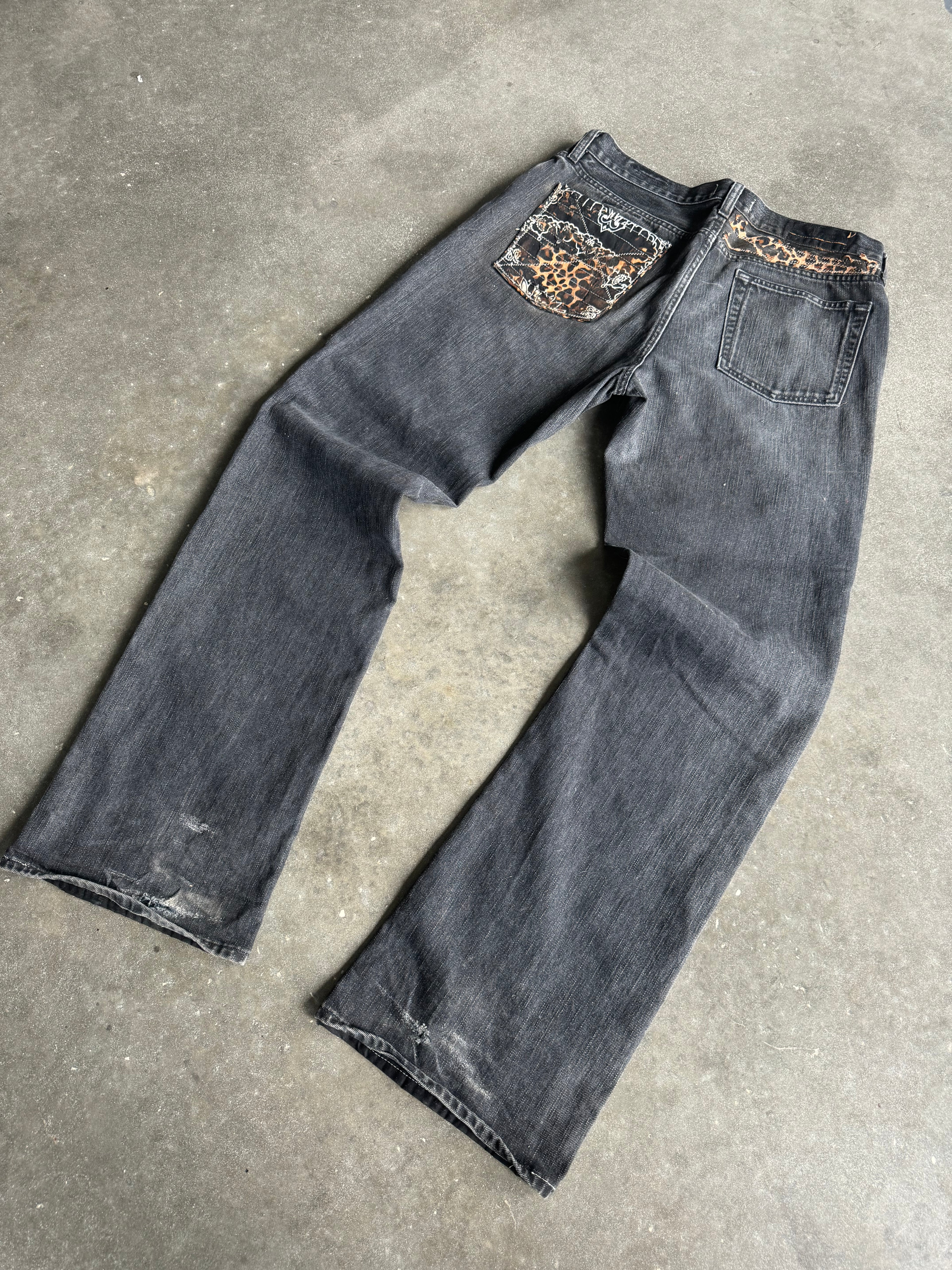 1/1 Black Leopard Jeans